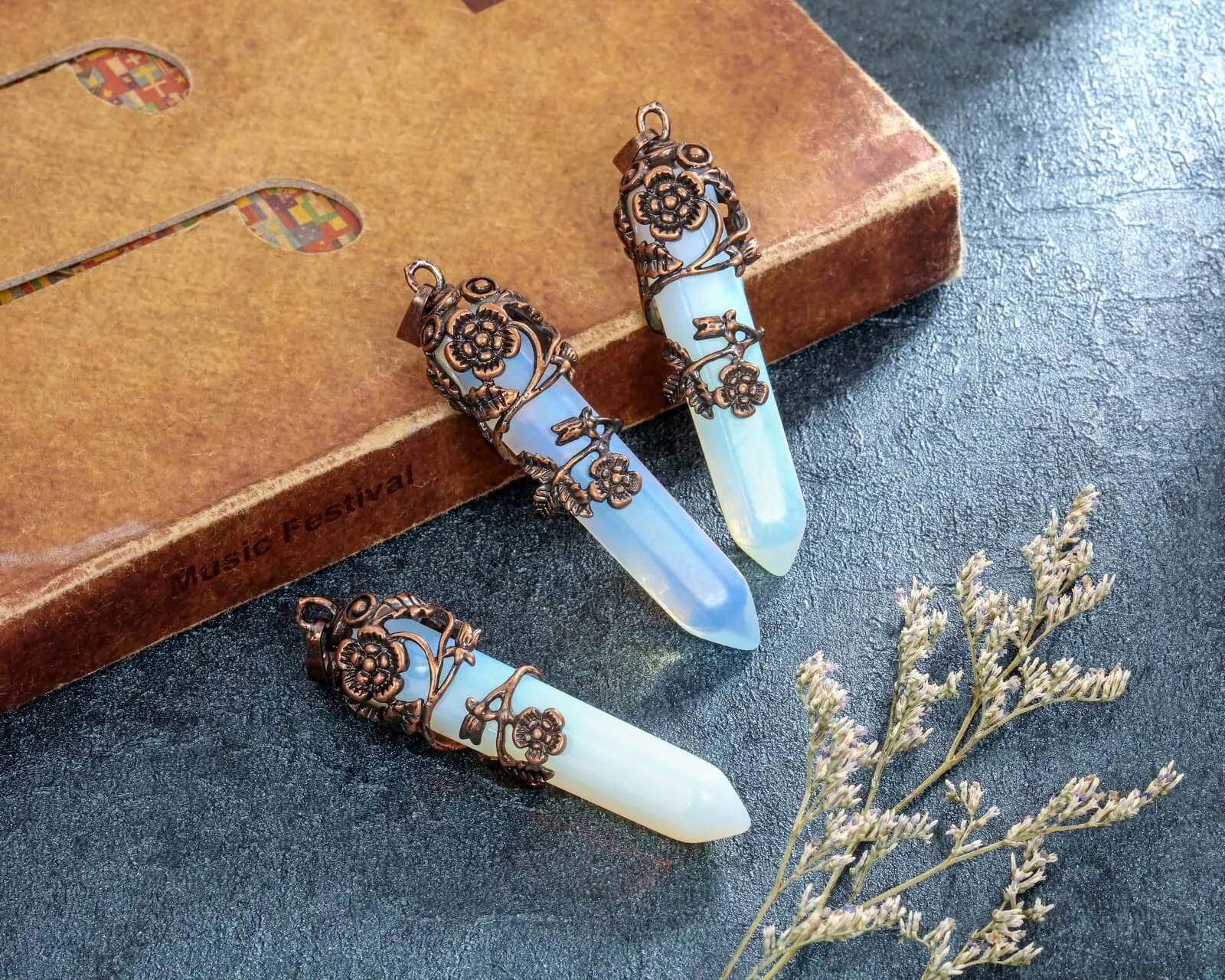 Antique Flower Wrapped Pointed Natural Gemstones Crystal Necklace | Jovivi