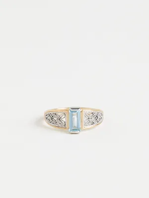 Aquamarine Ring in 18k Yellow Gold with Platinum