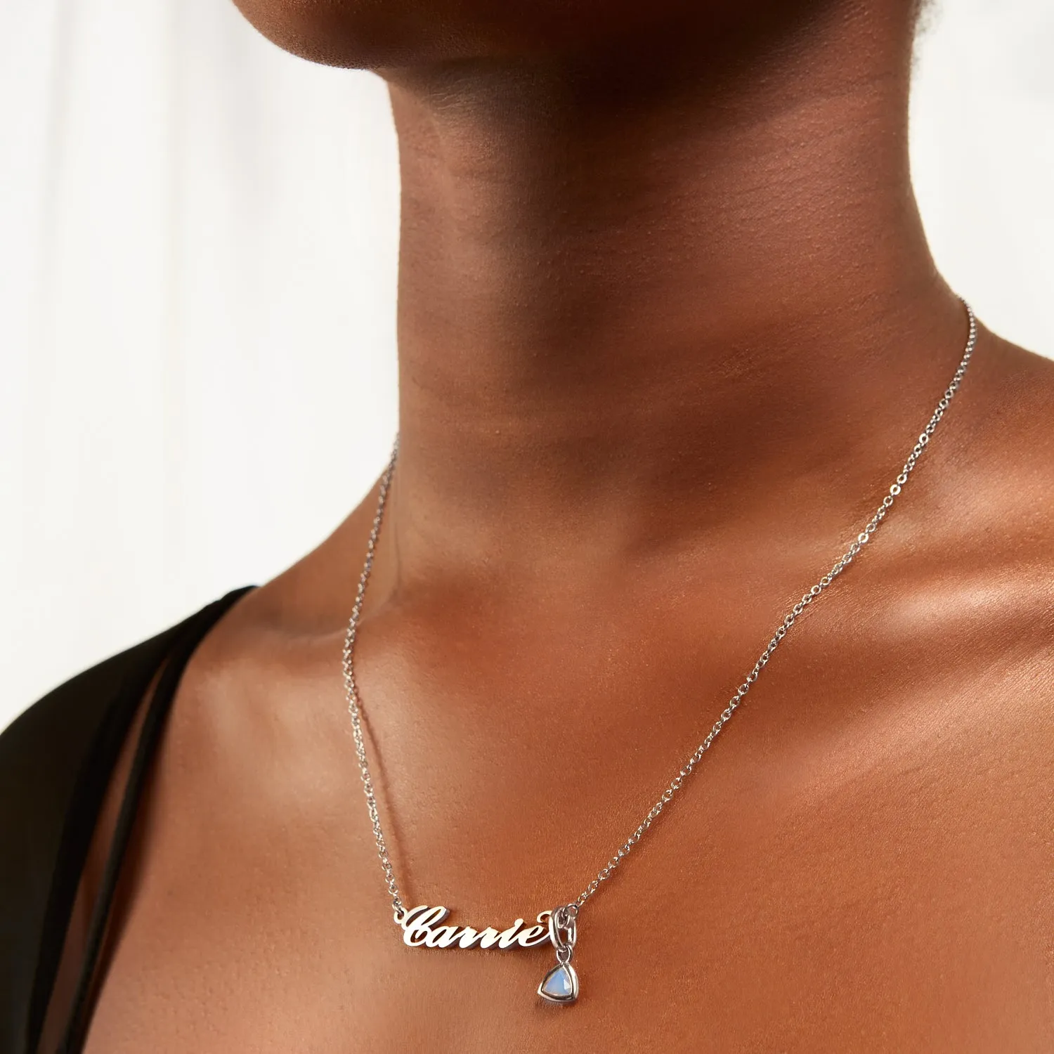 Carrie Name Necklace (Silver)
