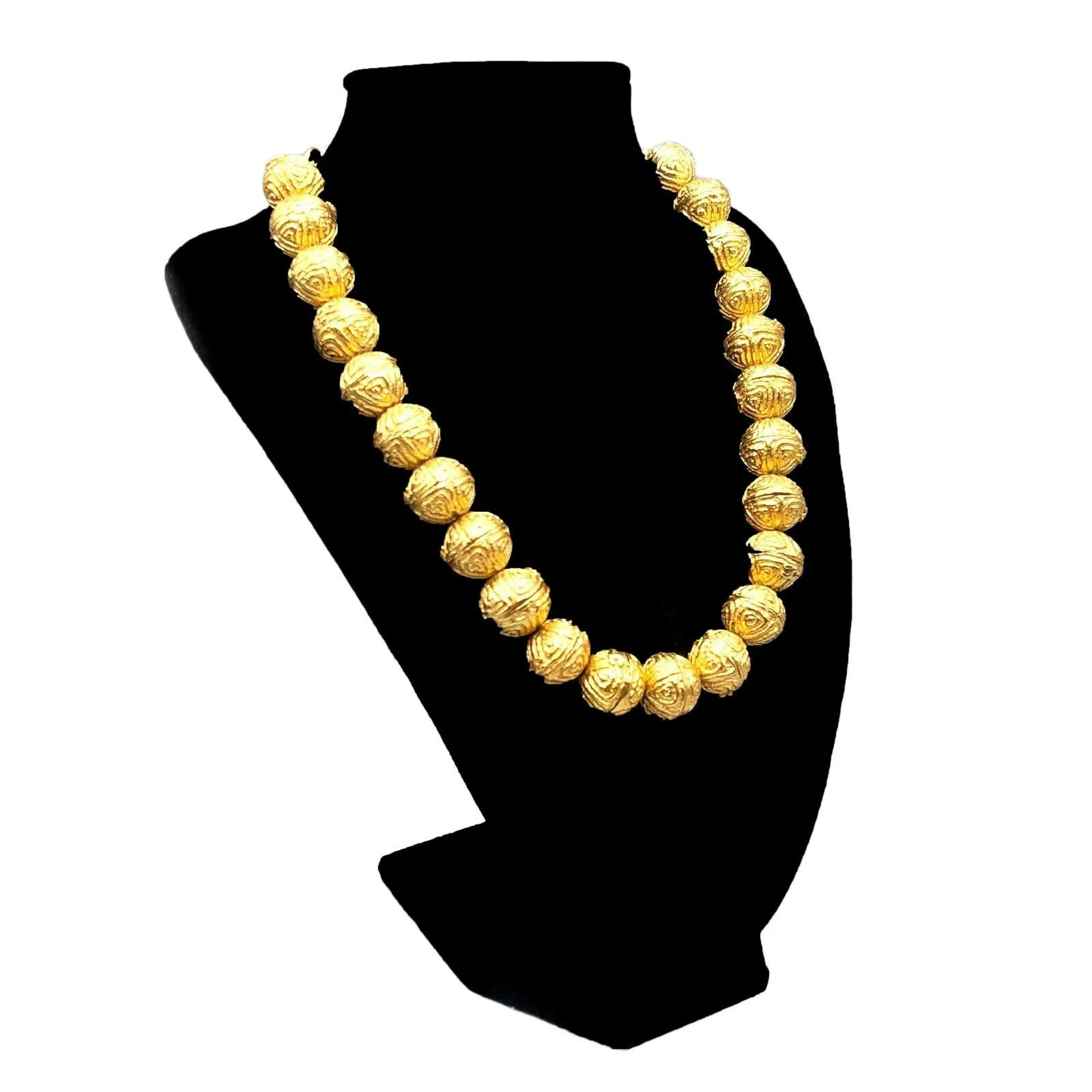 CHANEL - Vintage 1986 Ball Gold Tone Necklace - Adjustable Length