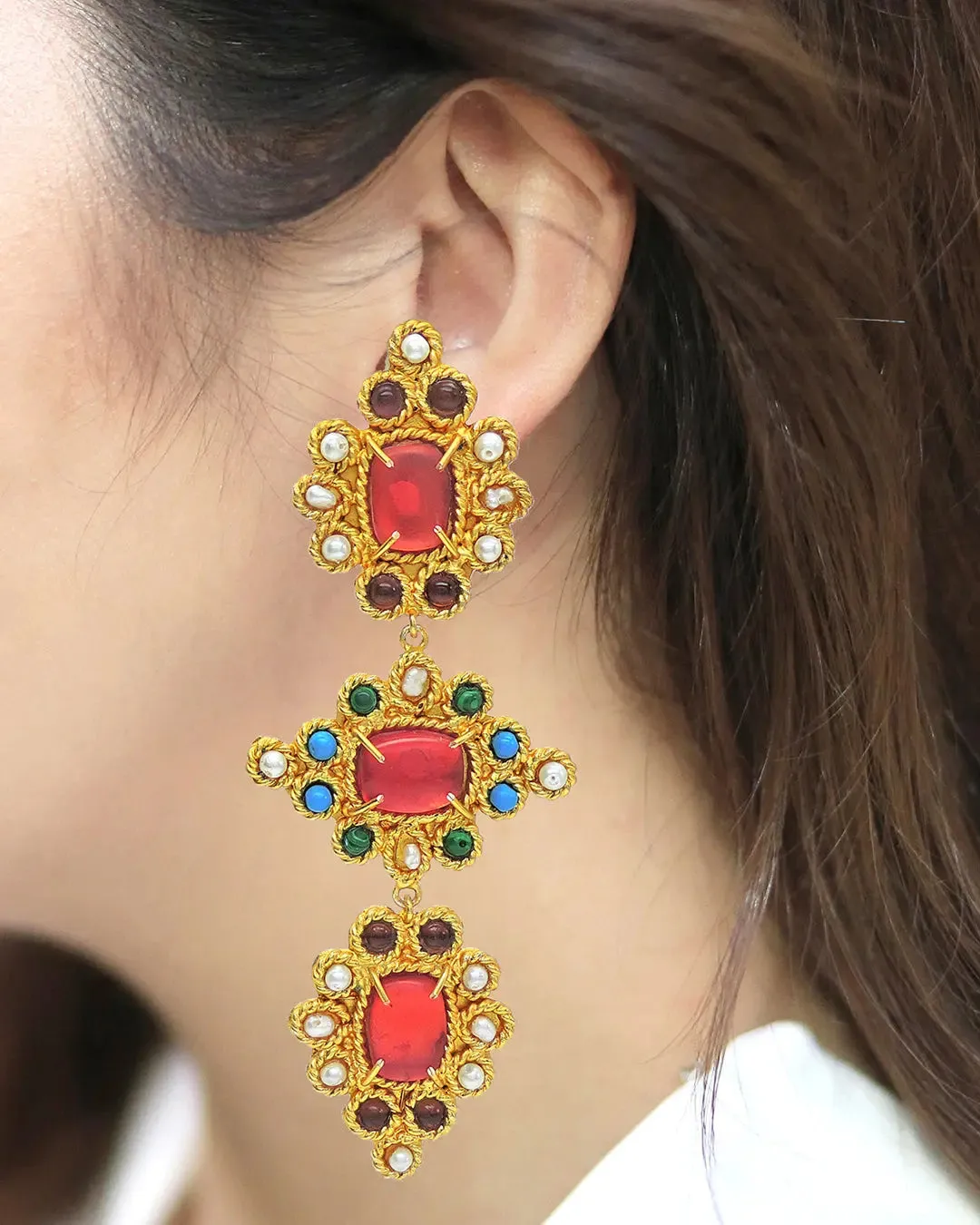 Inaya Danglers