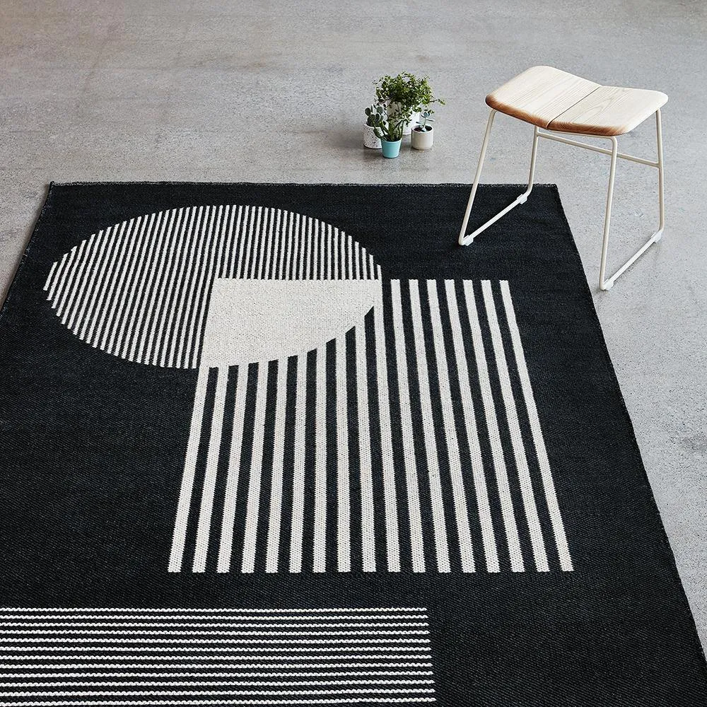 <font color="#ff0000">FLOOR MODEL</font><br> Construct Reversible Rug - Versa