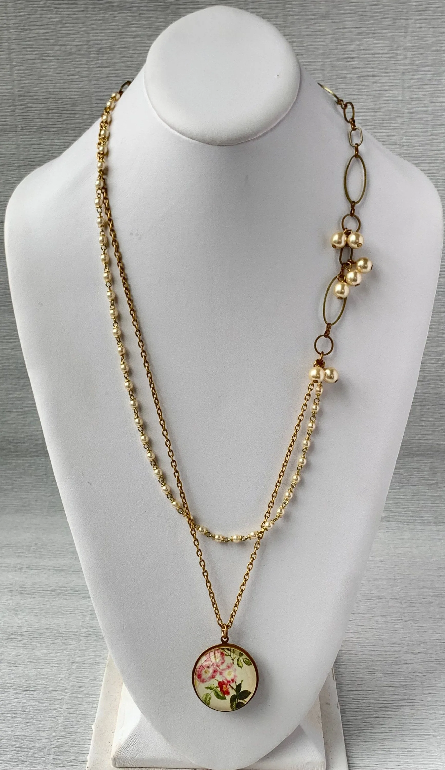 Mildred Kitten Pendant Necklace